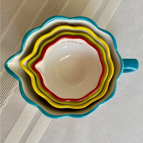 The Pioneer Woman Measuring Cup Set - Picture 5 of 16